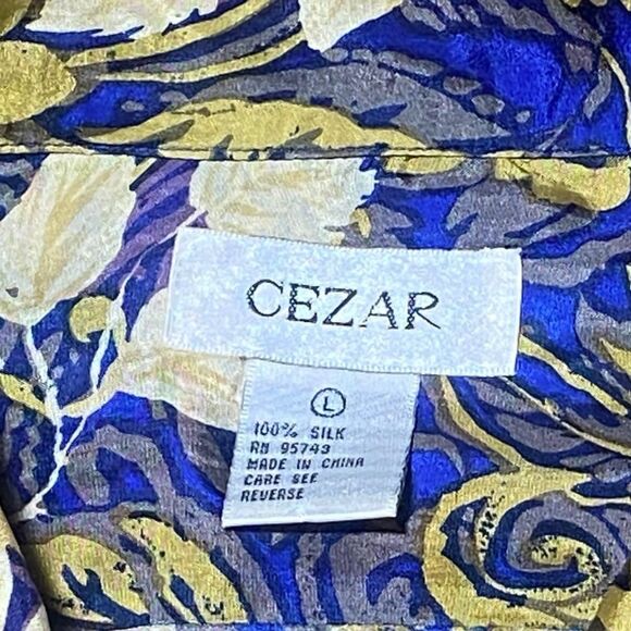 Vintage Cezar Shirt Women's Size L 100% Silk Blue Floral Button Up Short Sleeve - Picture 8 of 9